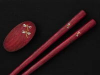 Essstäbchen Set Mit Ablage Tonbo, Purple Heart 12 Essstäbchen Set Mit Ablage Tonbo, Purple Heart – Bild 10