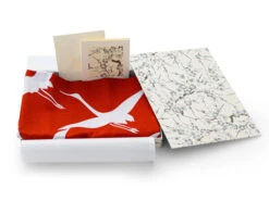 Geschenkset Chiyogami Mit Furoshiki Kuren L, Rot 17 Geschenkset Chiyogami Mit Furoshiki Kuren L, Rot -Japanisches Geschirr Rabatt geschenkset chiyogami mit furoshiki kuren l rot 1