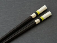 Japanische Essstäbchen Manchester Bee, Ebenholz, Mit Ablage 10 Japanische Essstäbchen Manchester Bee, Ebenholz, Mit Ablage – Bild 8